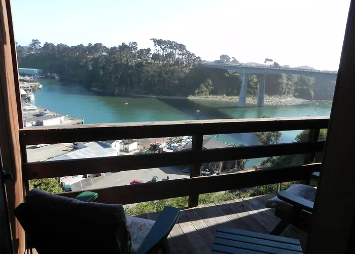 Harbor Lite Lodge